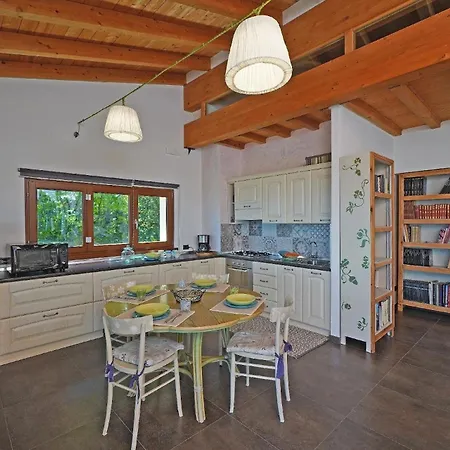 Mit Blick Auf Den Gardasee Apartment *