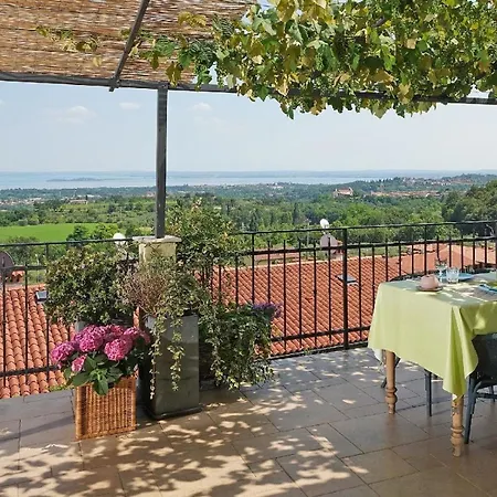Apartment Mit Blick Auf Den Gardasee *