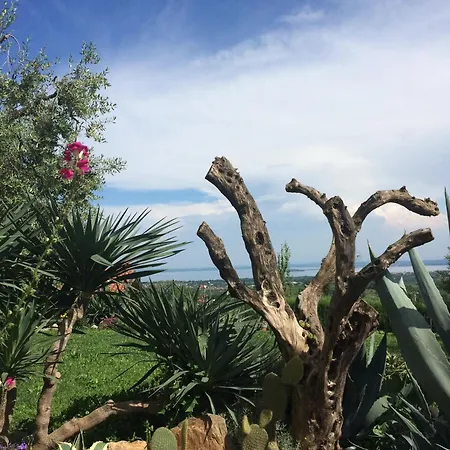 Apartment Mit Blick Auf Den Gardasee *